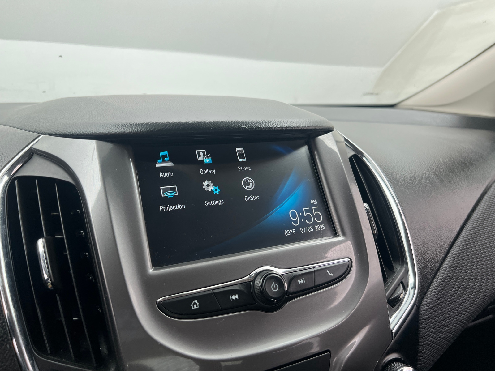 Thumbnail: 2018 Chevrolet Cruze - 4
