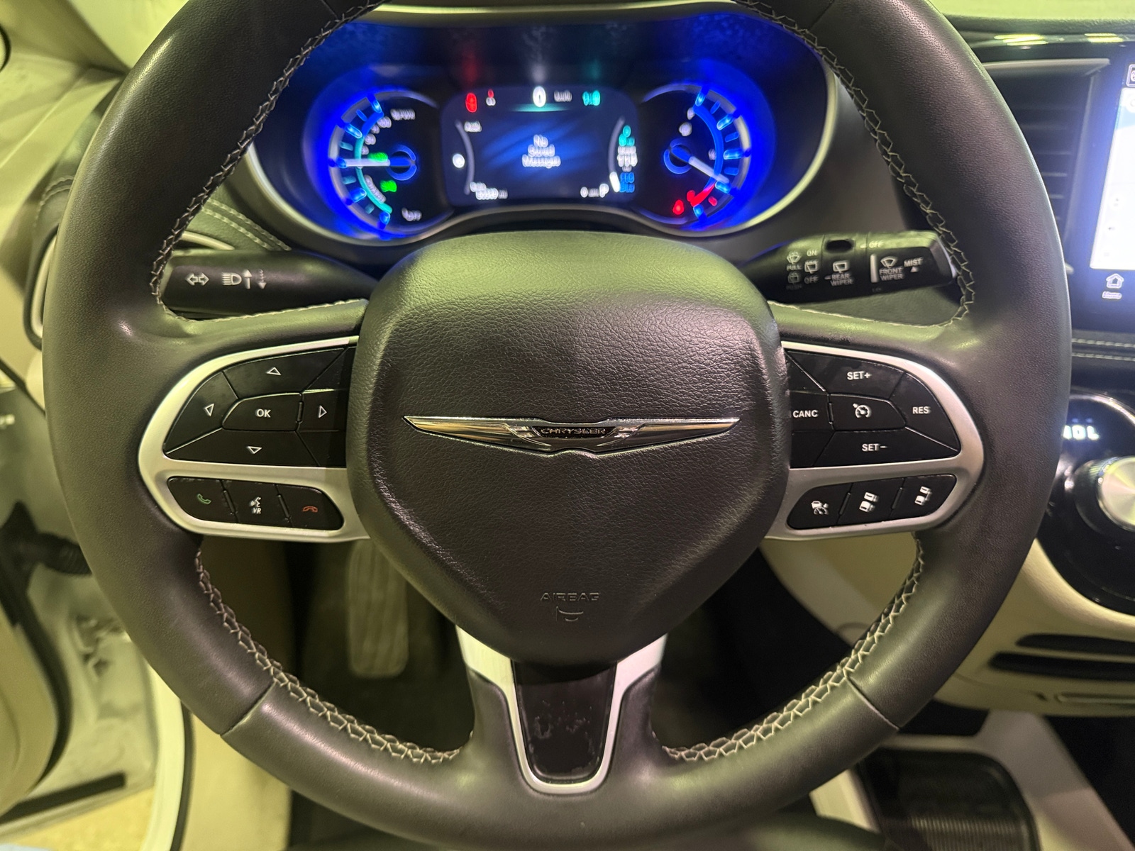 Thumbnail: 2024 Chrysler Pacifica - 5