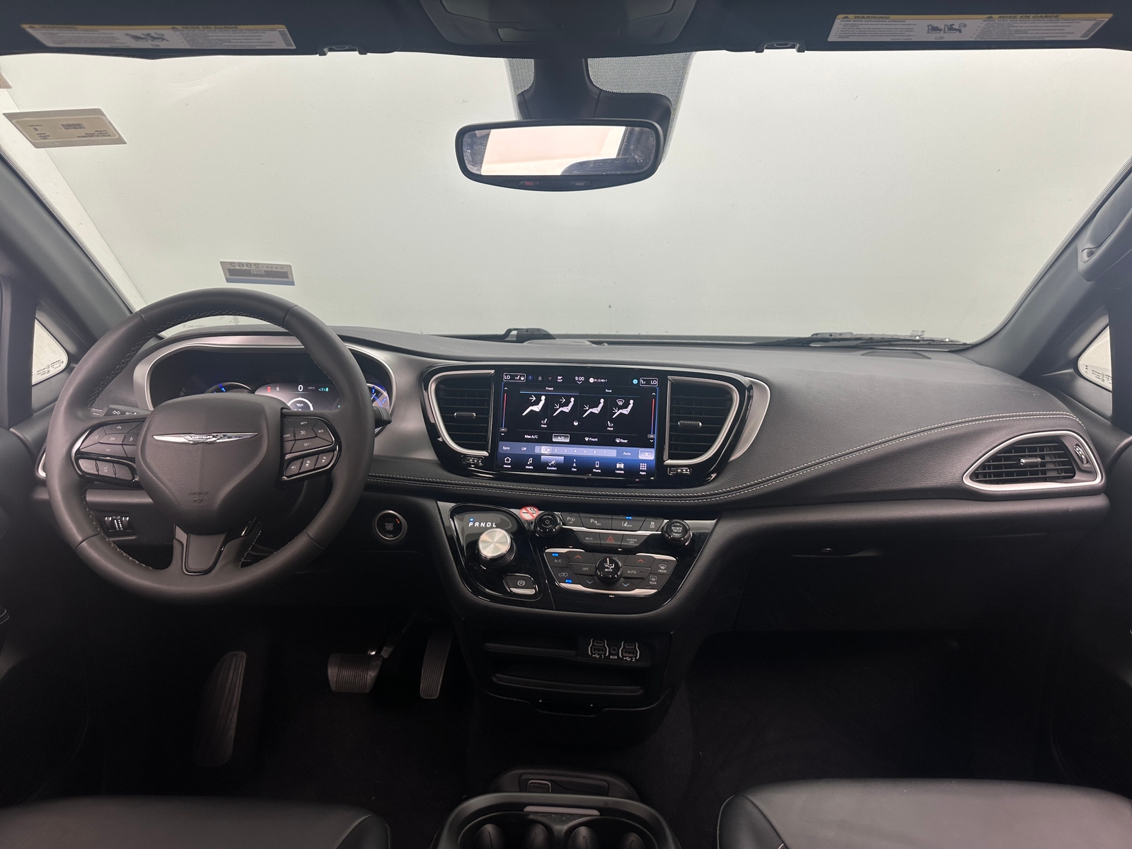 Thumbnail: 2024 Chrysler Pacifica - 2