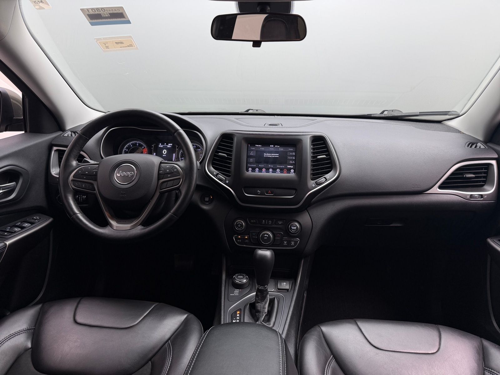 Thumbnail: 2019 Jeep Cherokee - 3