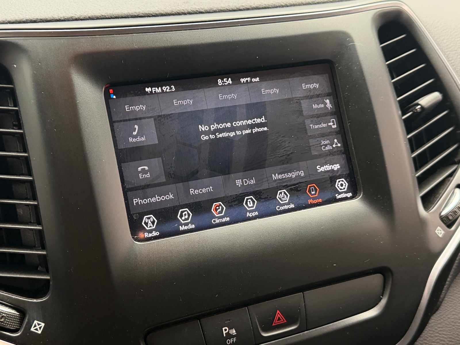 Thumbnail: 2019 Jeep Cherokee - 4