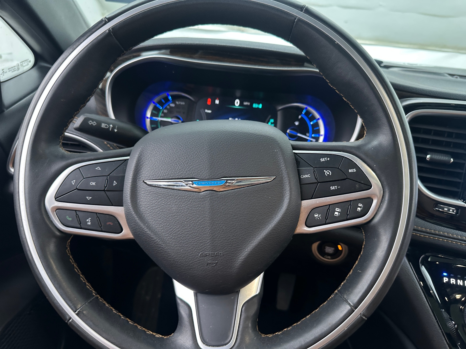 Thumbnail: 2021 Chrysler Pacifica - 4