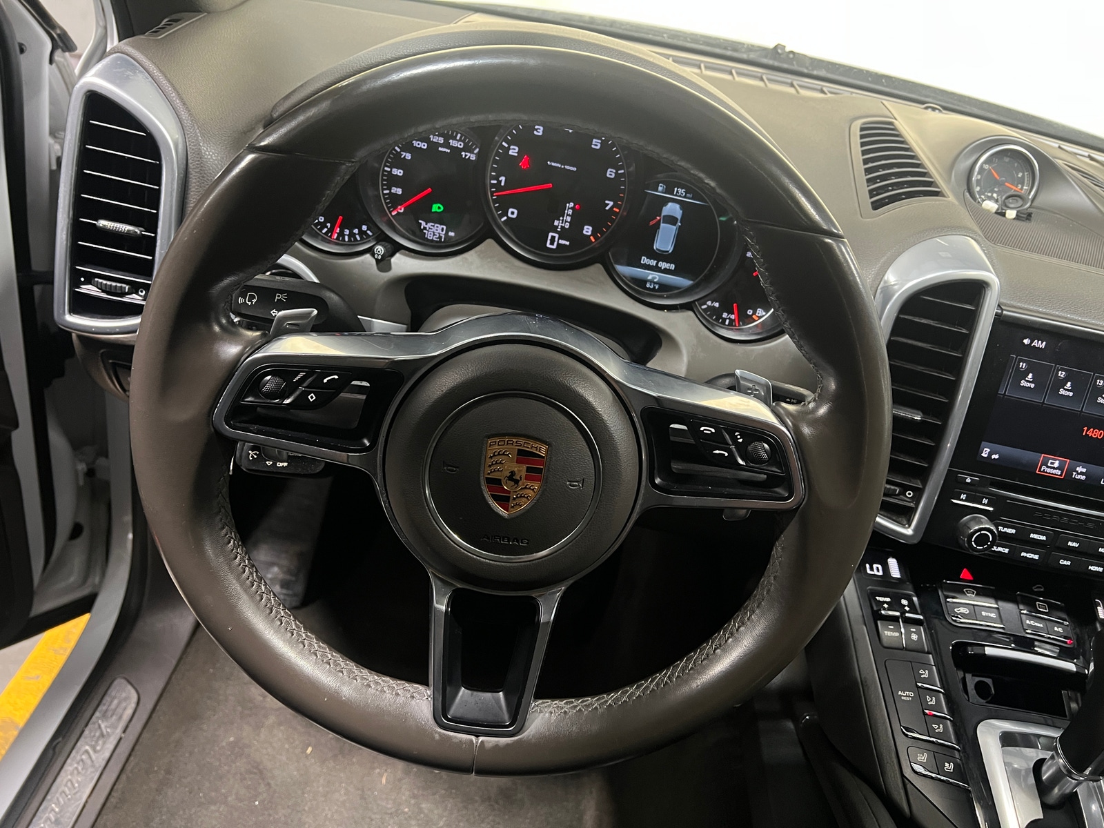 Thumbnail: 2018 Porsche Cayenne - 4