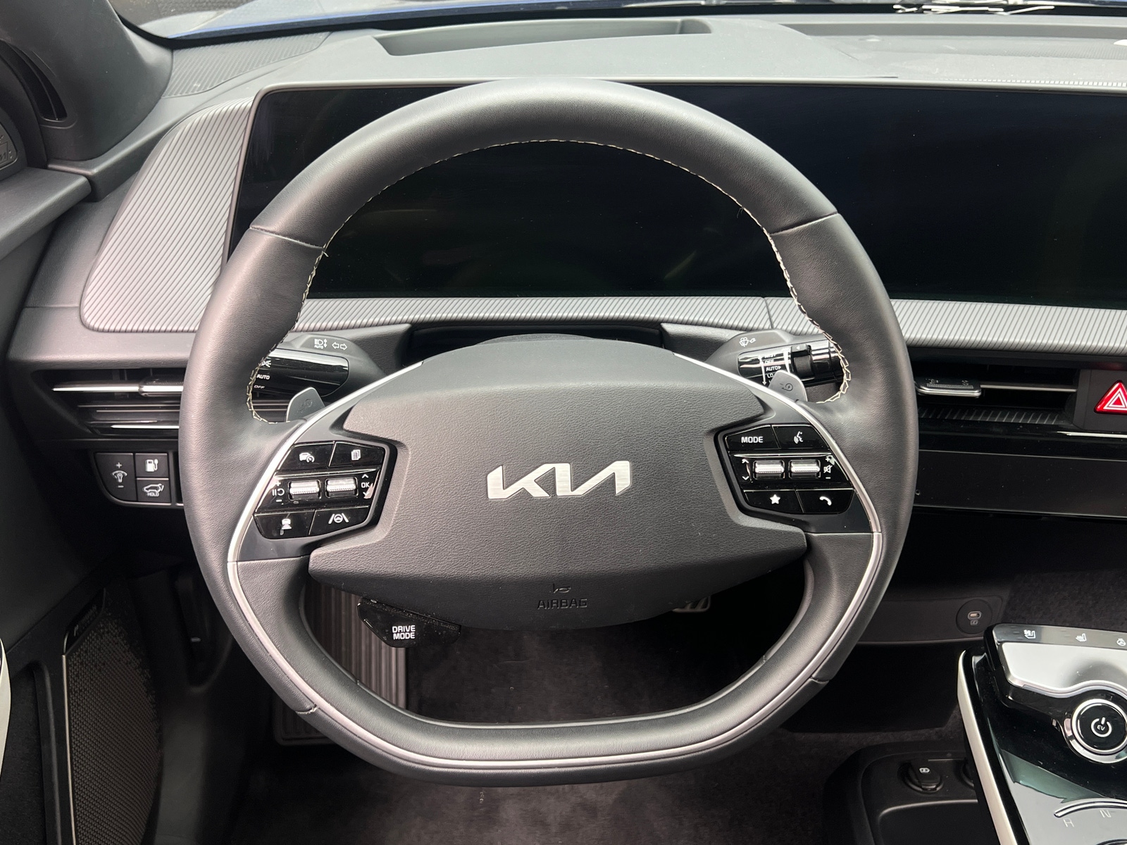 Thumbnail: 2023 Kia EV6 - 4