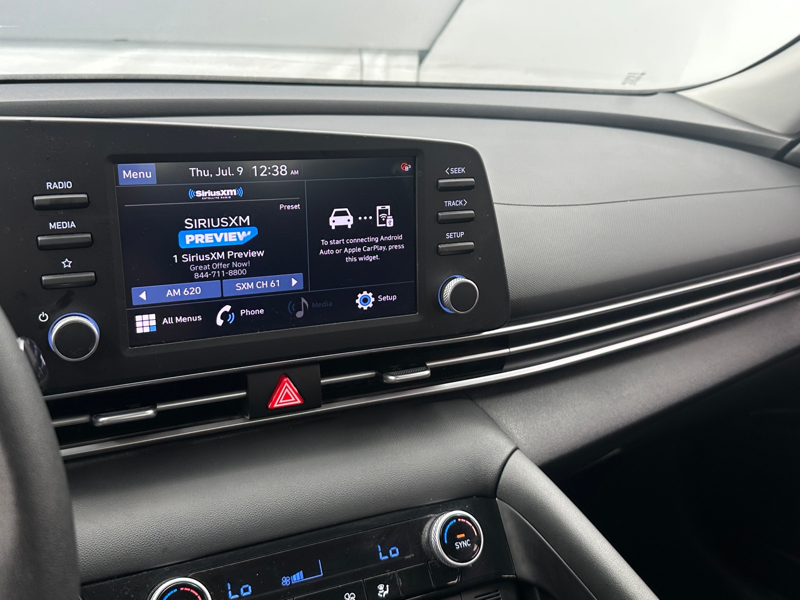 Thumbnail: 2023 Hyundai Elantra - 4