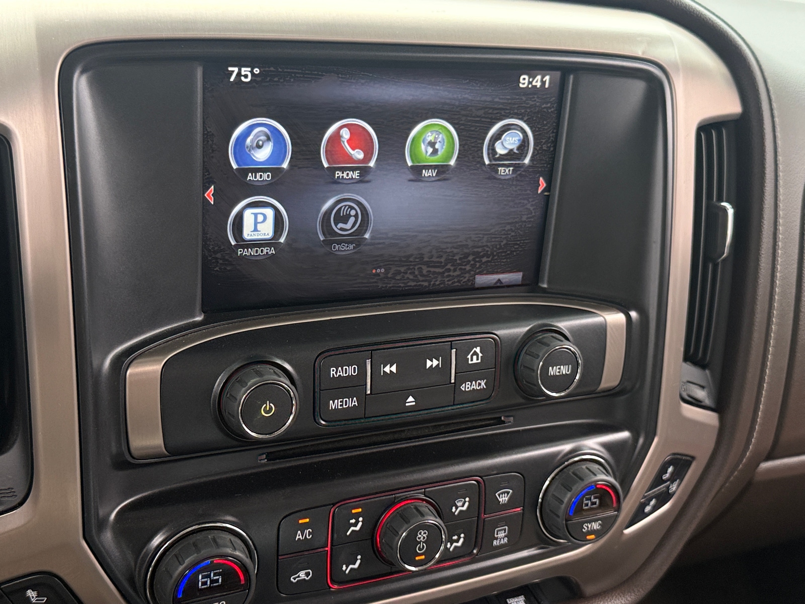 Thumbnail: 2015 GMC Sierra 2500 - 3