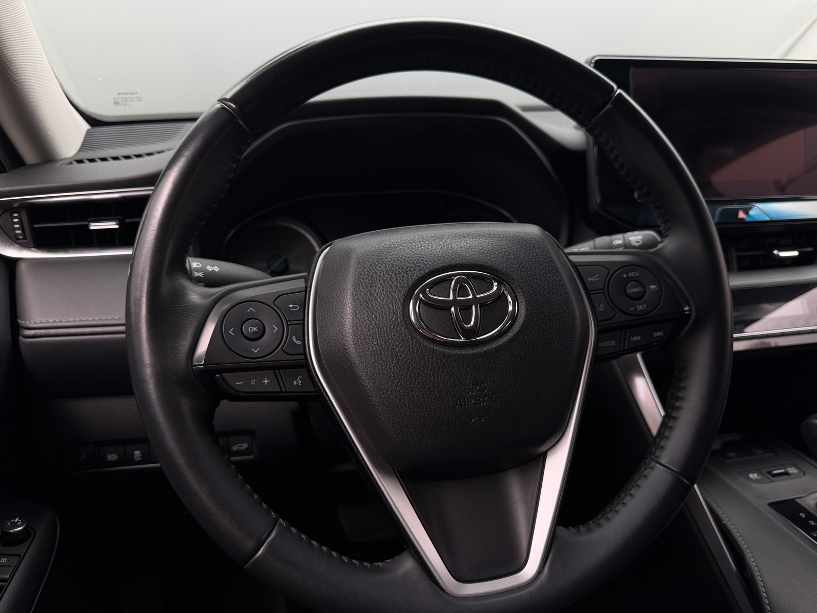 Thumbnail: 2024 Toyota Venza - 5