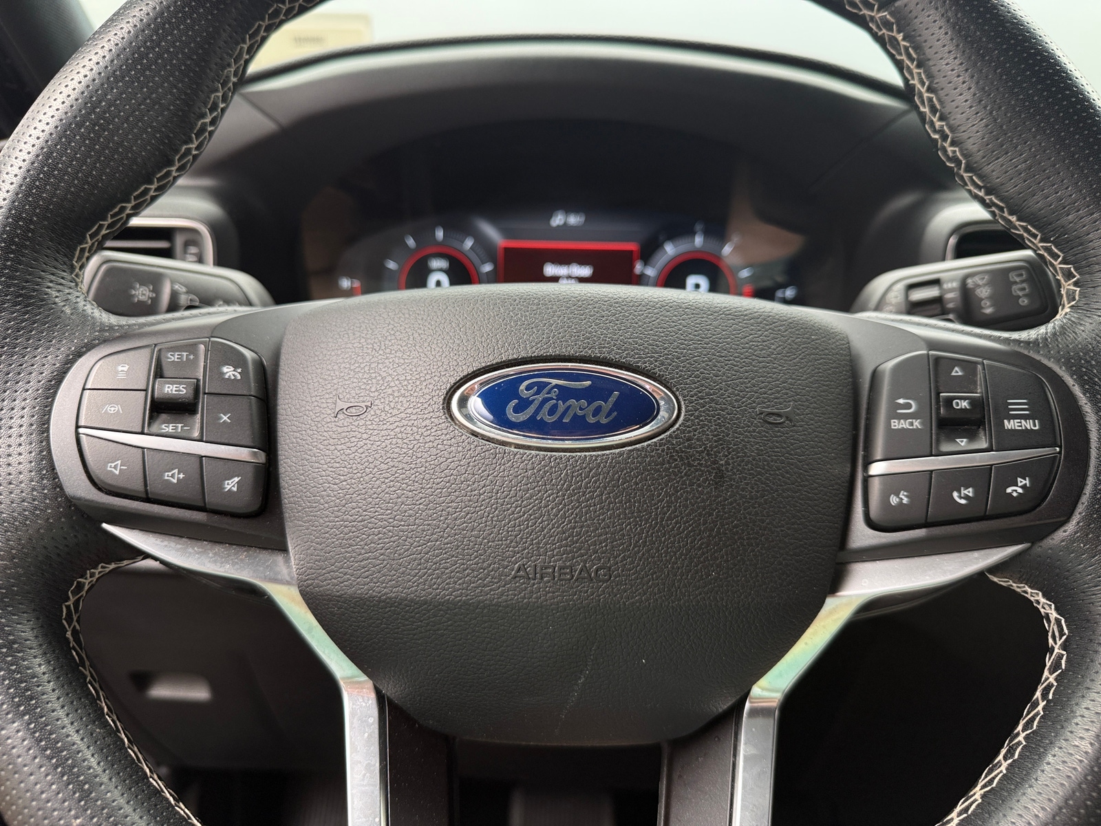 Thumbnail: 2020 Ford Explorer - 4