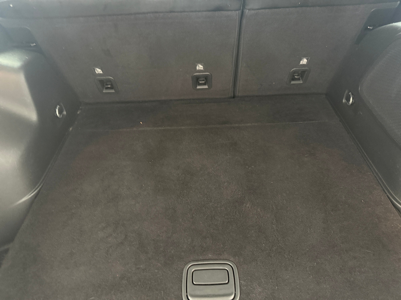 Thumbnail: 2019 Jeep Cherokee - 6