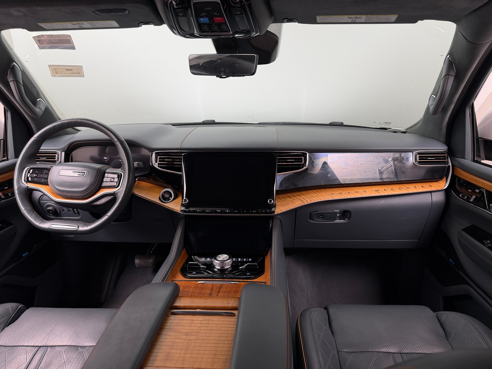 Thumbnail: 2022 Jeep Grand Wagoneer - 2