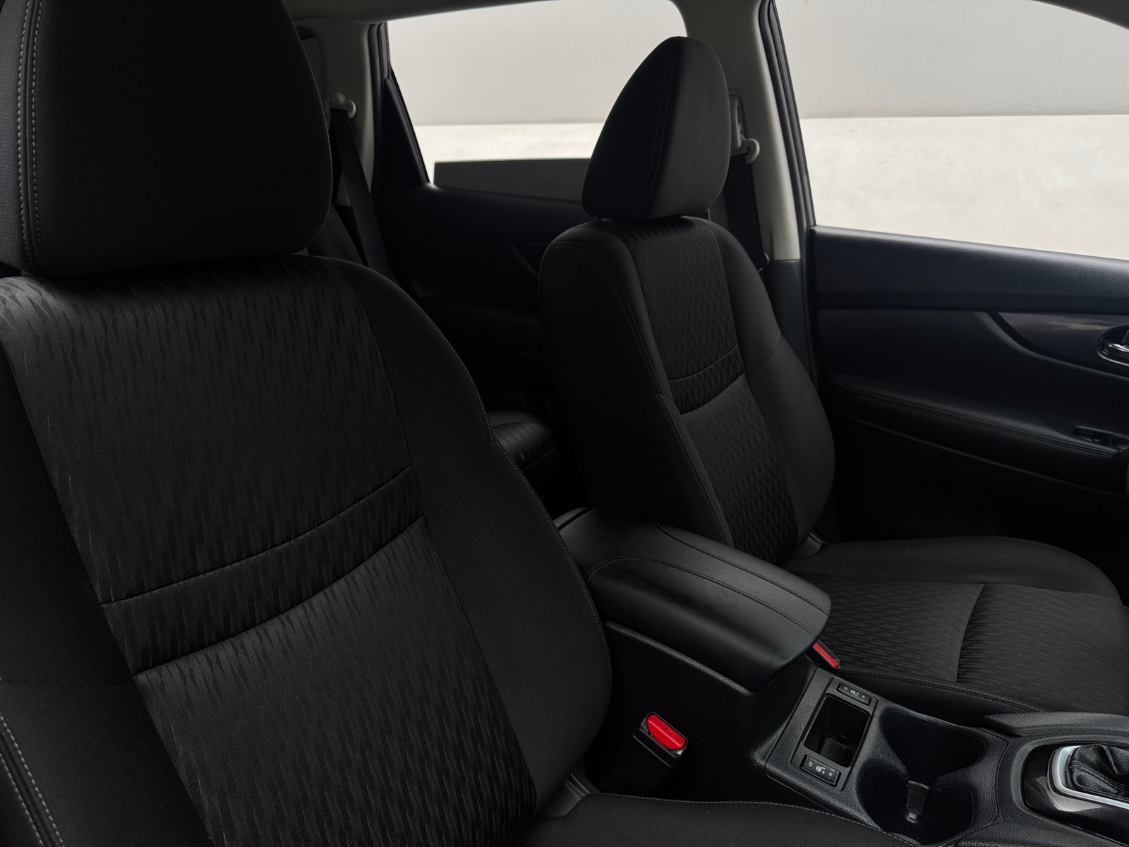 Thumbnail: 2019 Nissan Rogue - 2