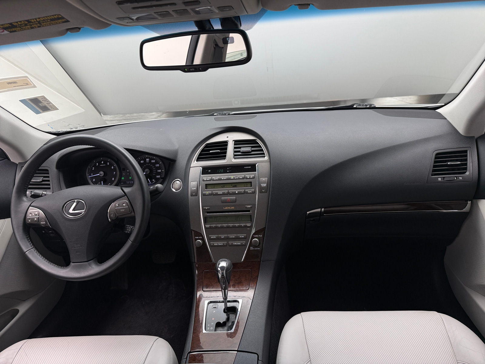 Thumbnail: 2010 Lexus ES - 2