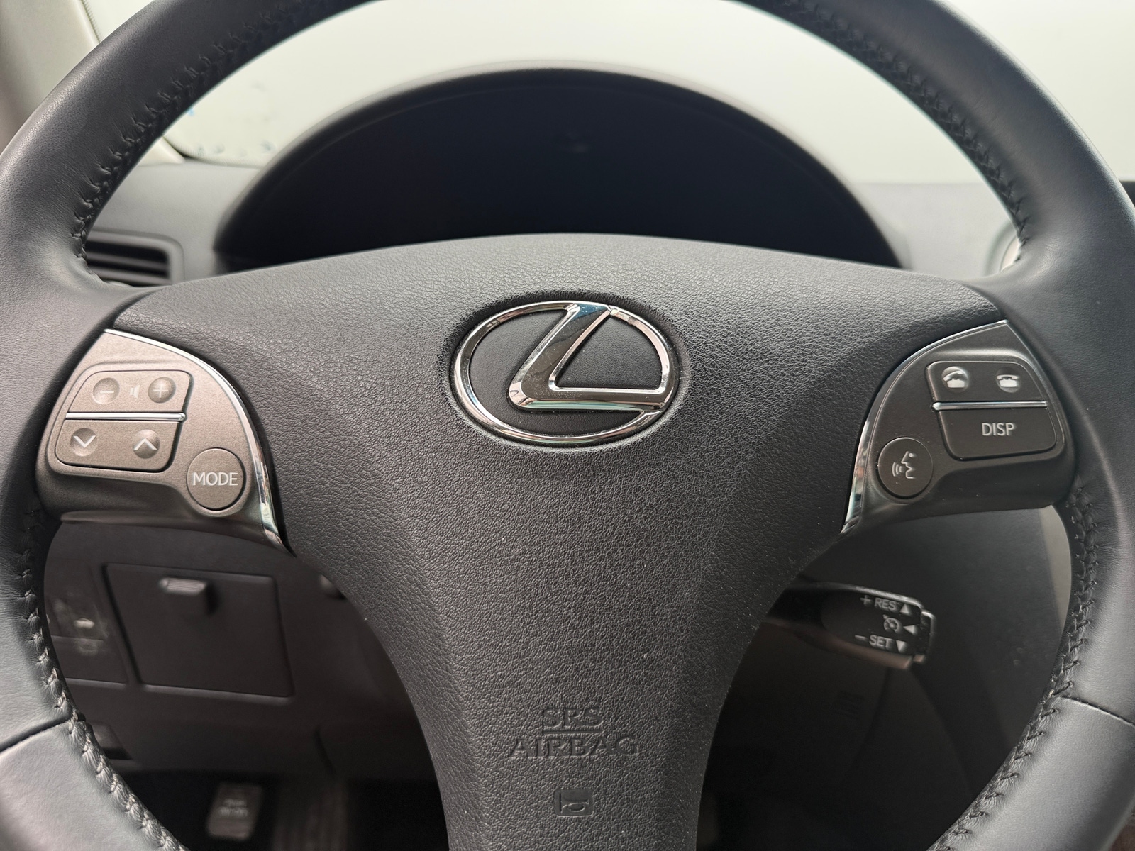 Thumbnail: 2010 Lexus ES - 4