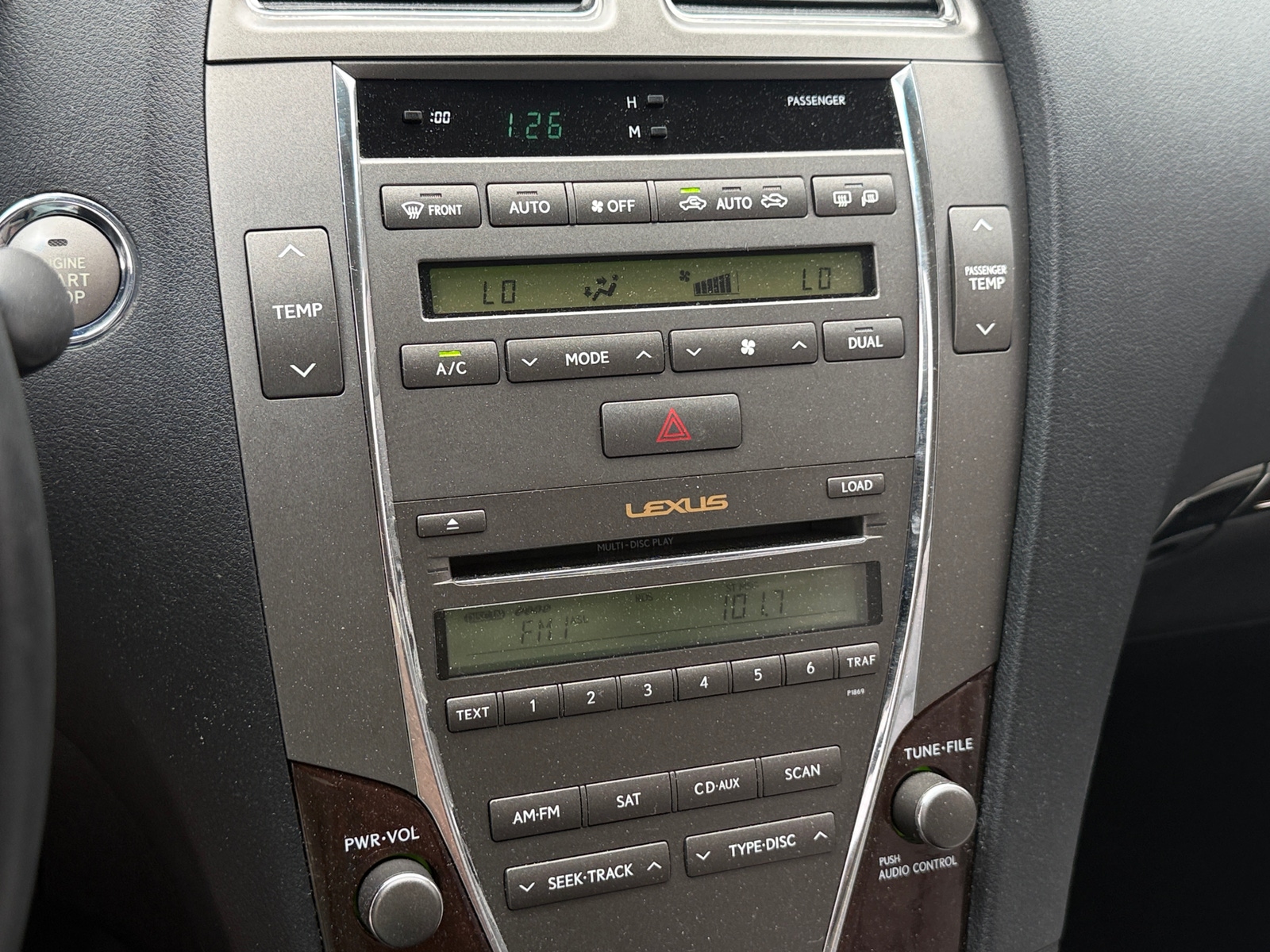 Thumbnail: 2010 Lexus ES - 3