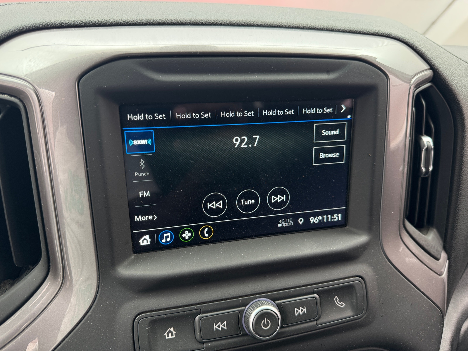 Thumbnail: 2019 Chevrolet Silverado 1500 - 4