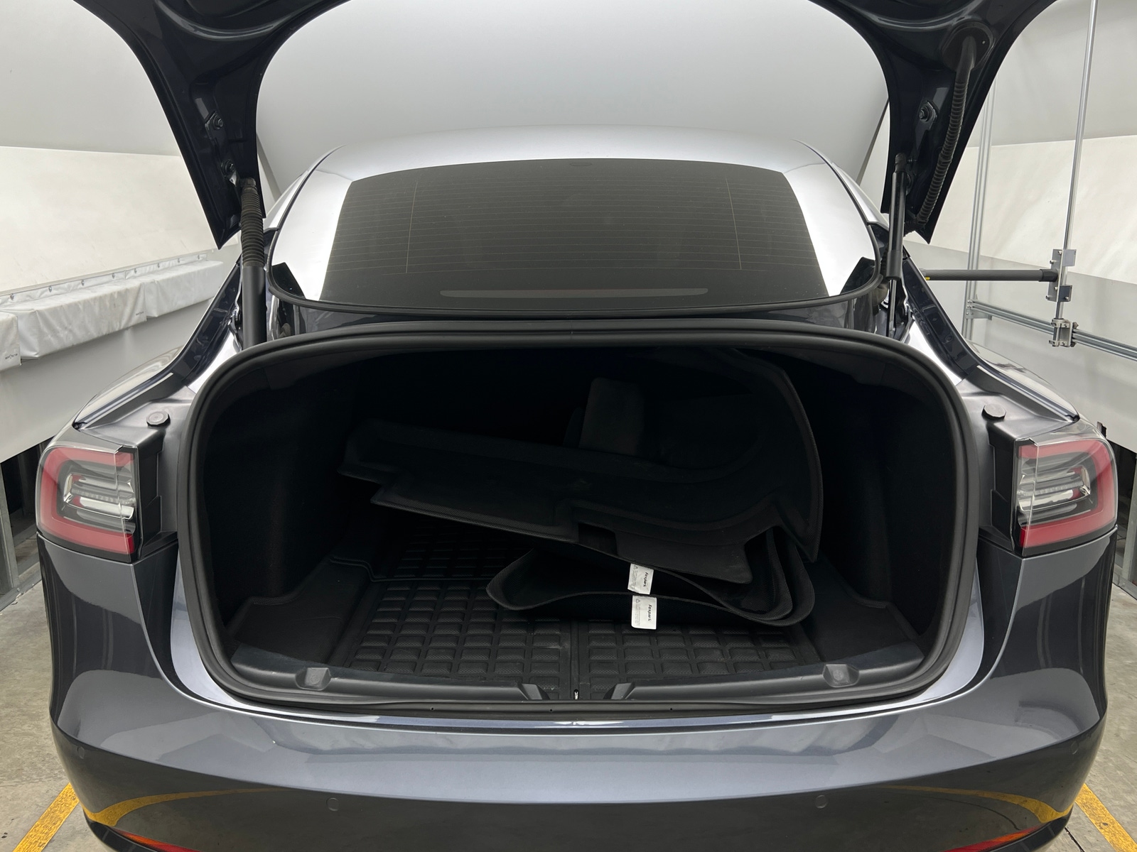 Thumbnail: 2022 Tesla Model 3 - 6