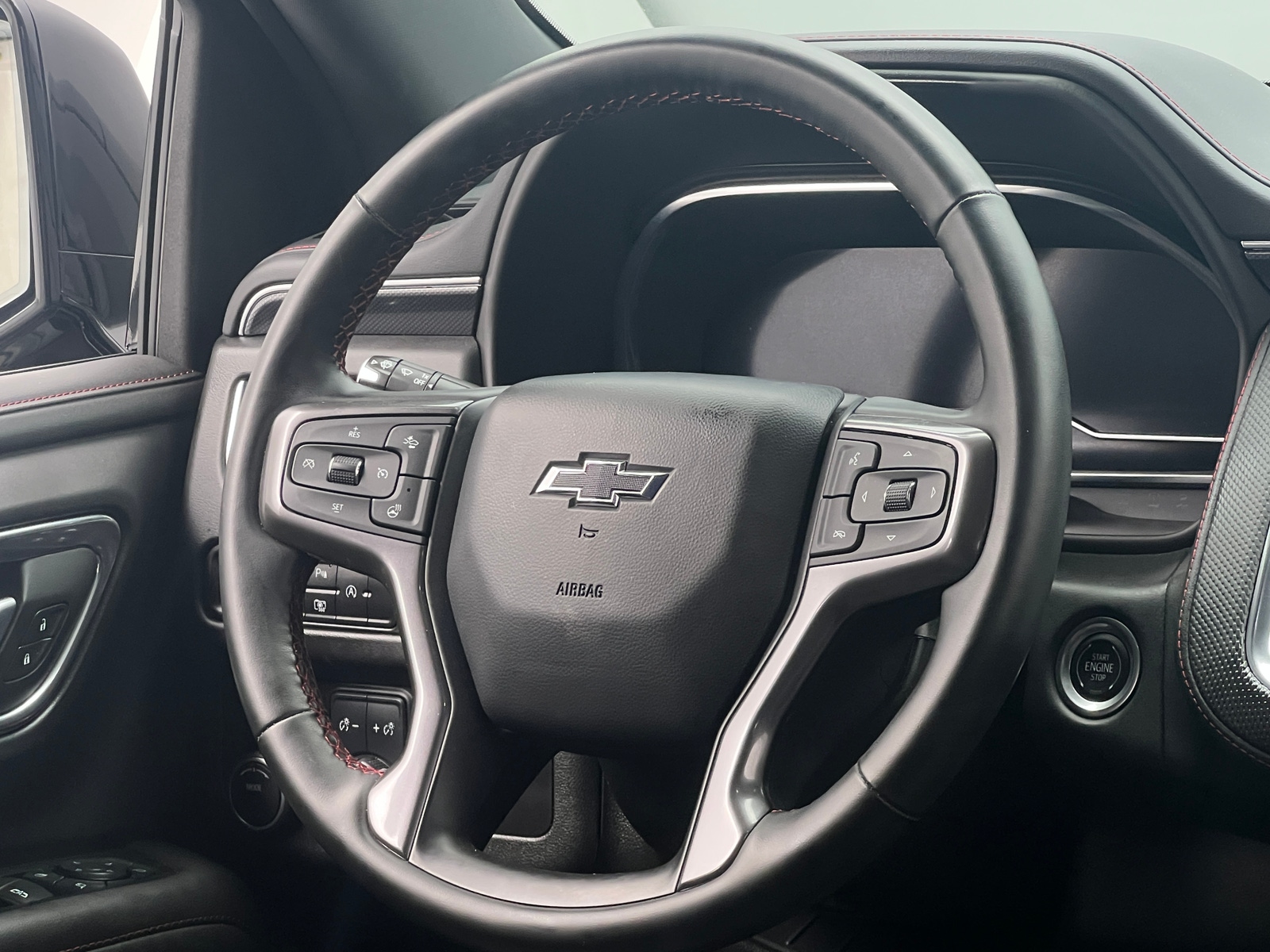 Thumbnail: 2024 Chevrolet Suburban - 4