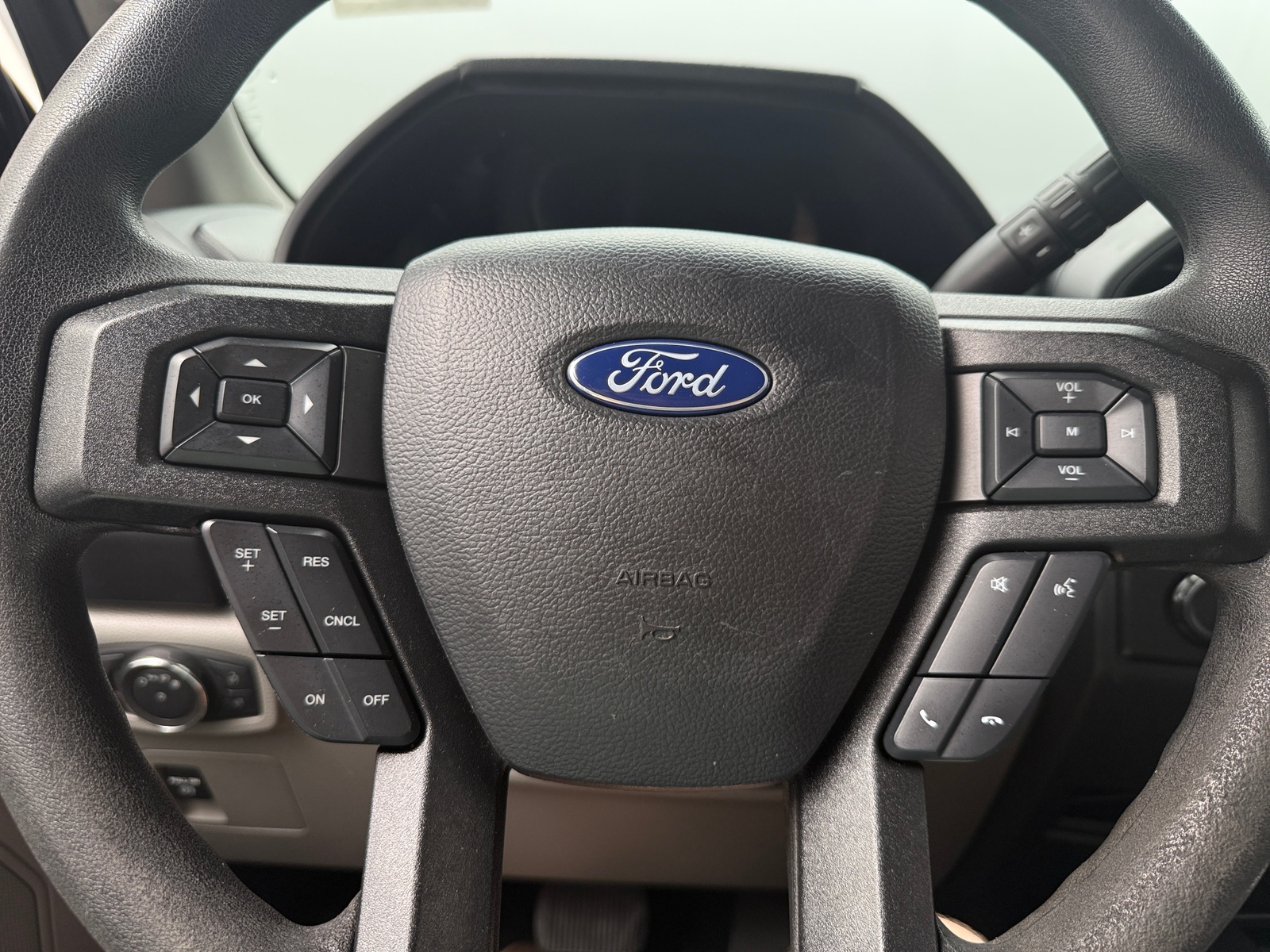 Thumbnail: 2020 Ford Econoline - 5