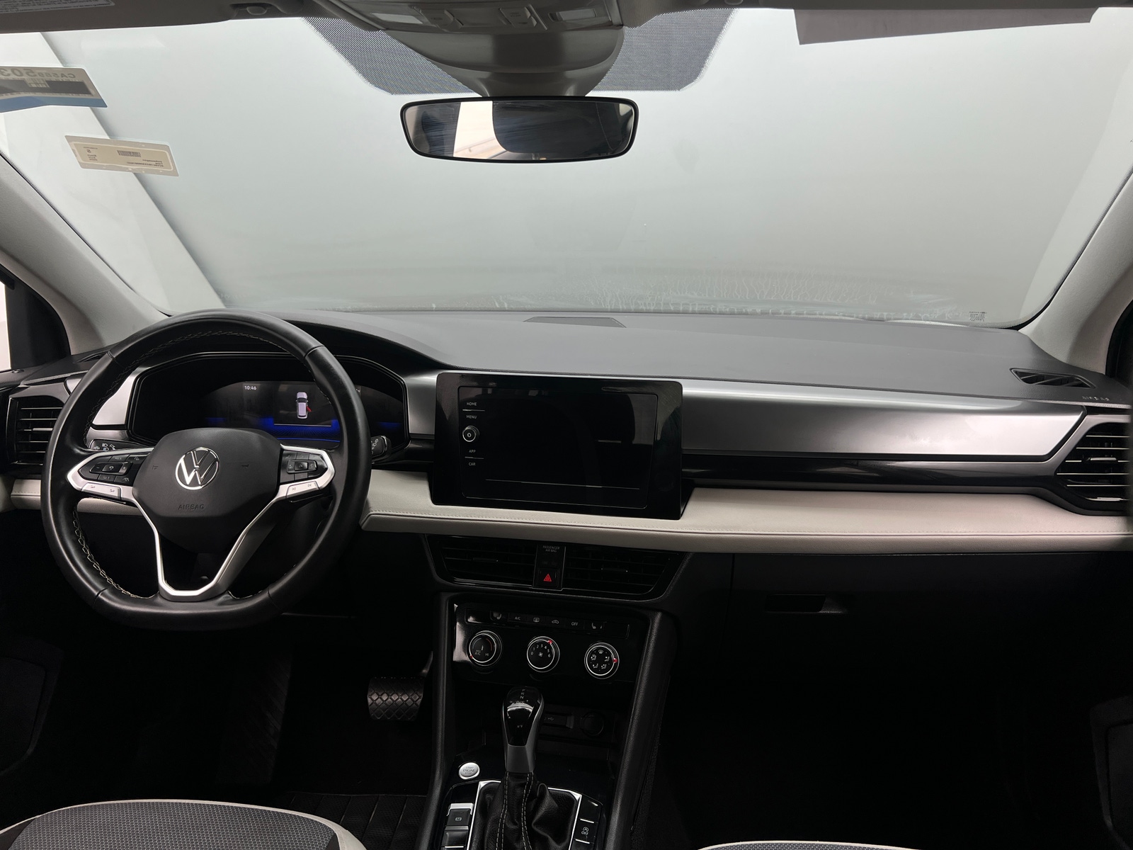 Thumbnail: 2025 Volkswagen Taos - 3