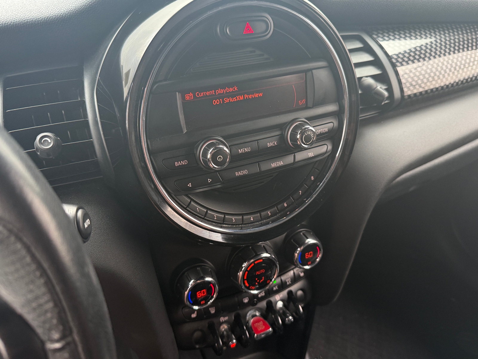 Thumbnail: 2016 MINI Cooper Hardtop - 3