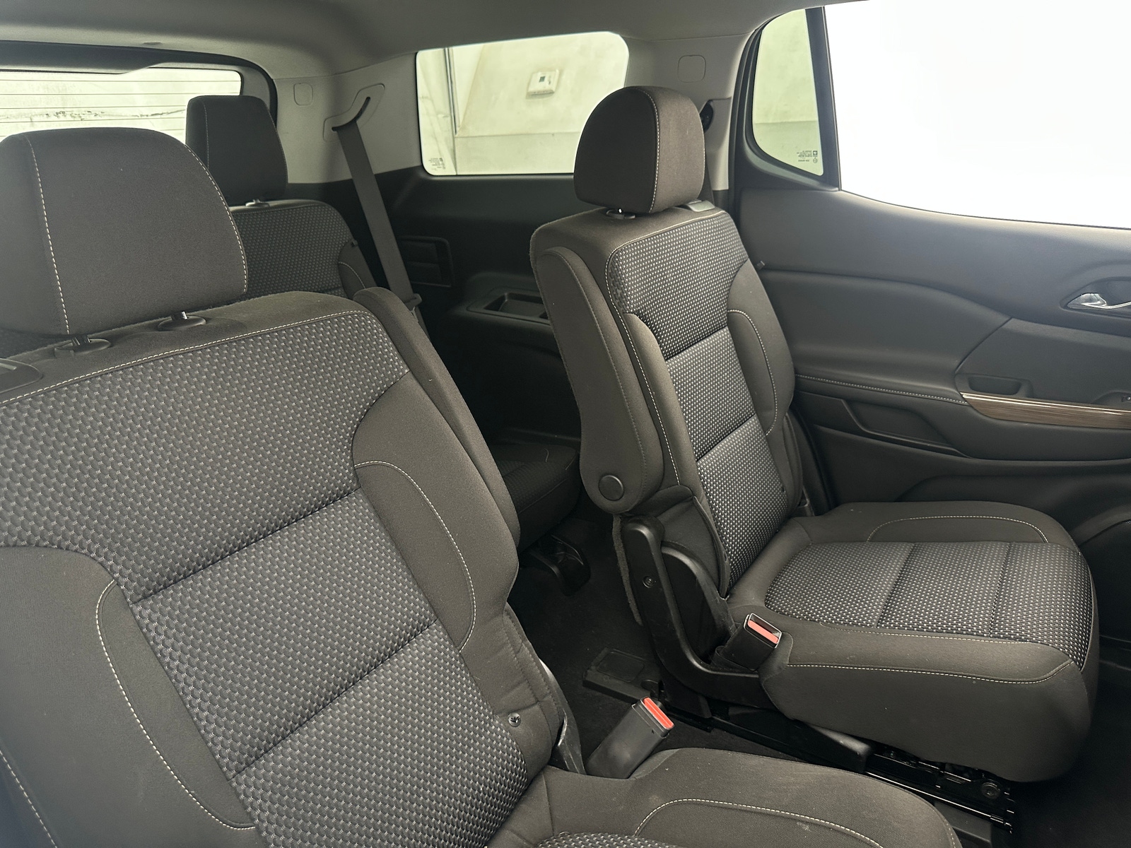 Thumbnail: 2023 GMC Acadia - 6