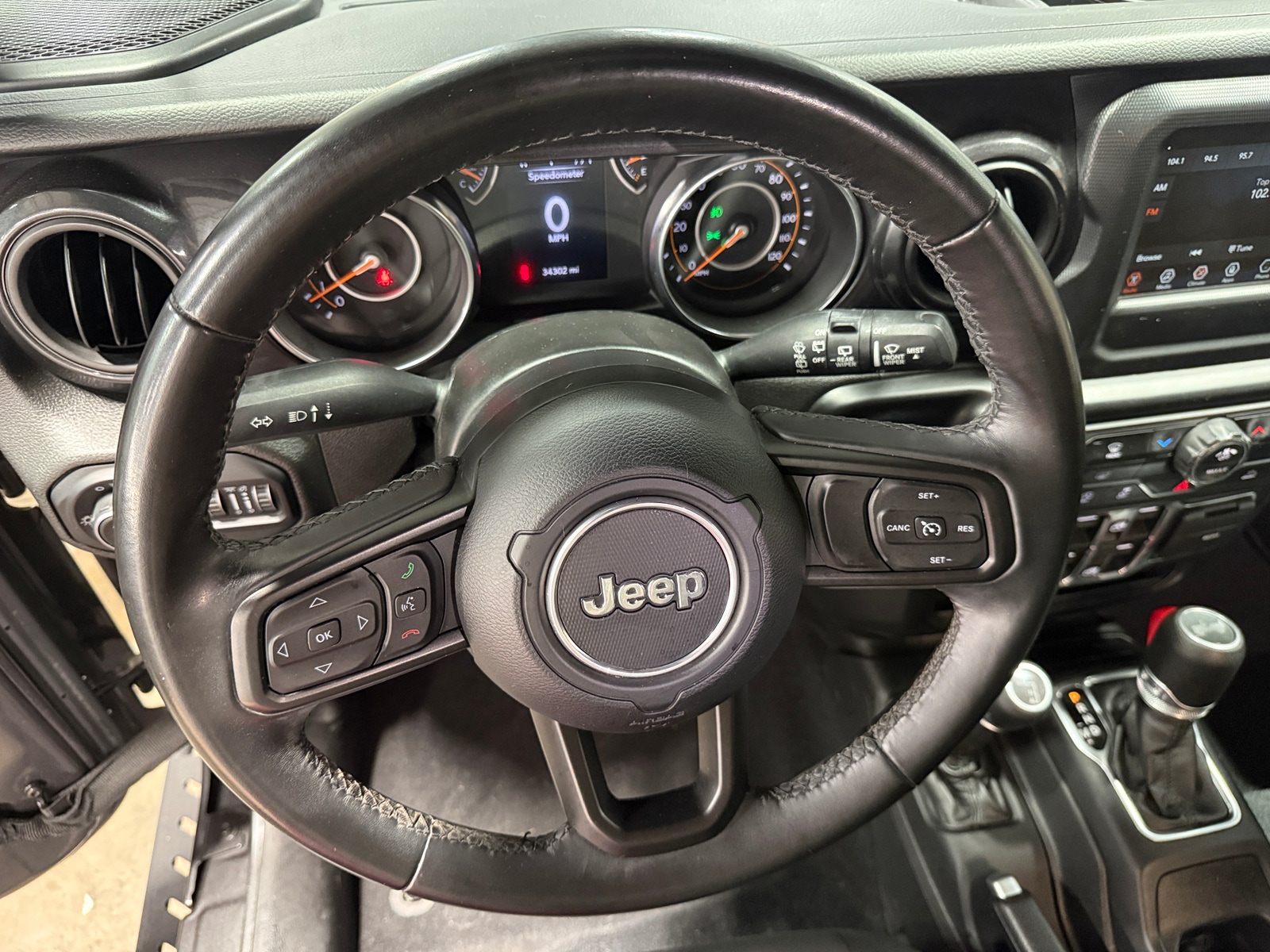 Thumbnail: 2022 Jeep Wrangler - 5