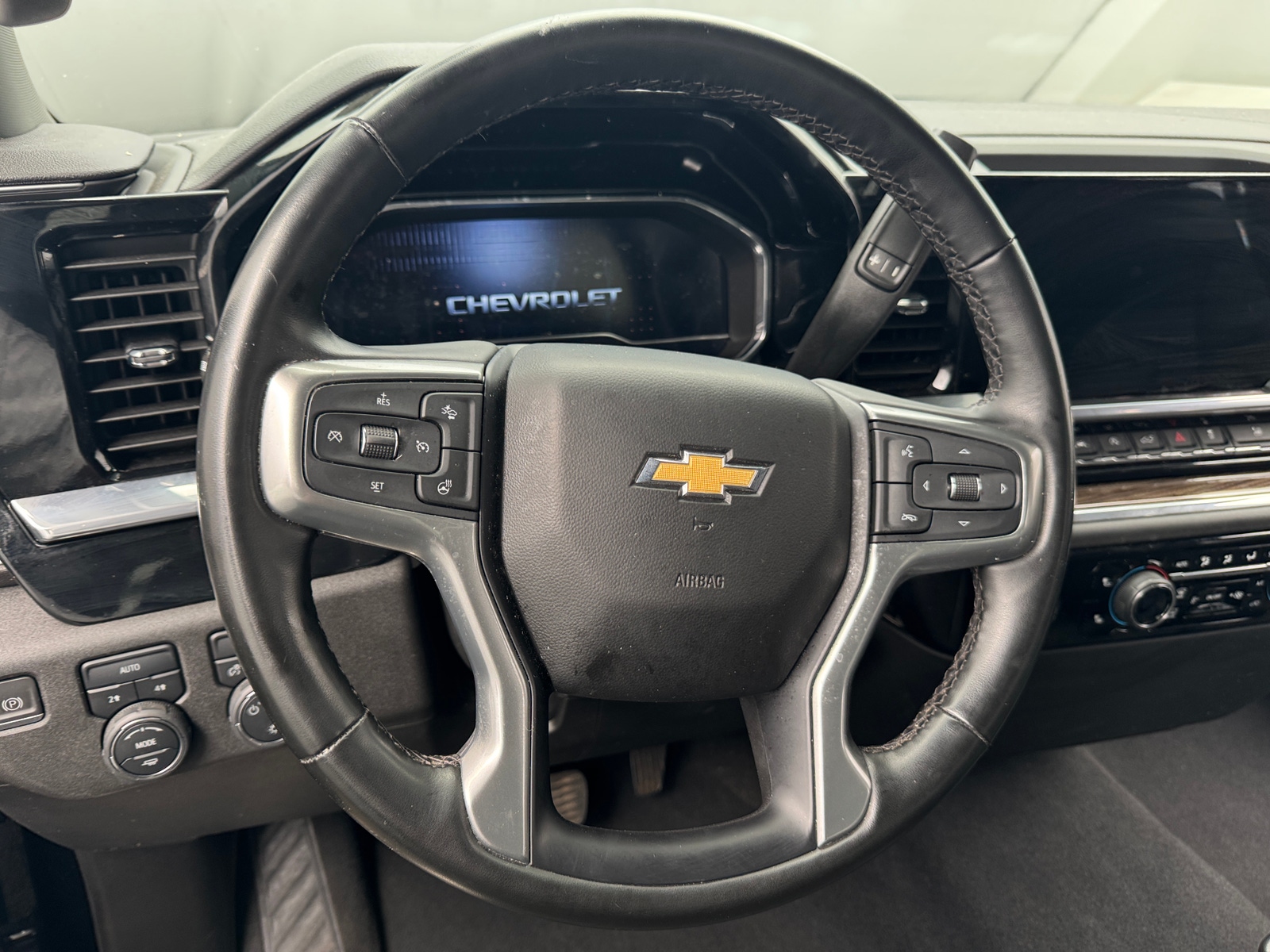Thumbnail: 2023 Chevrolet Silverado 1500 - 5