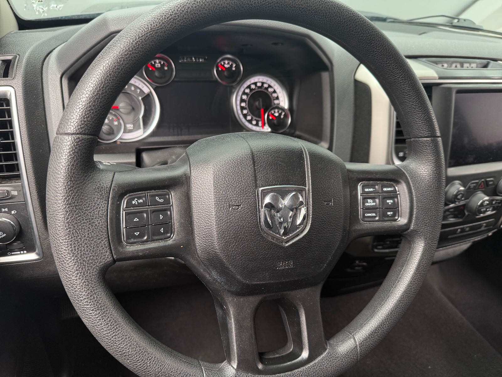 Thumbnail: 2020 RAM 1500 Classic - 5