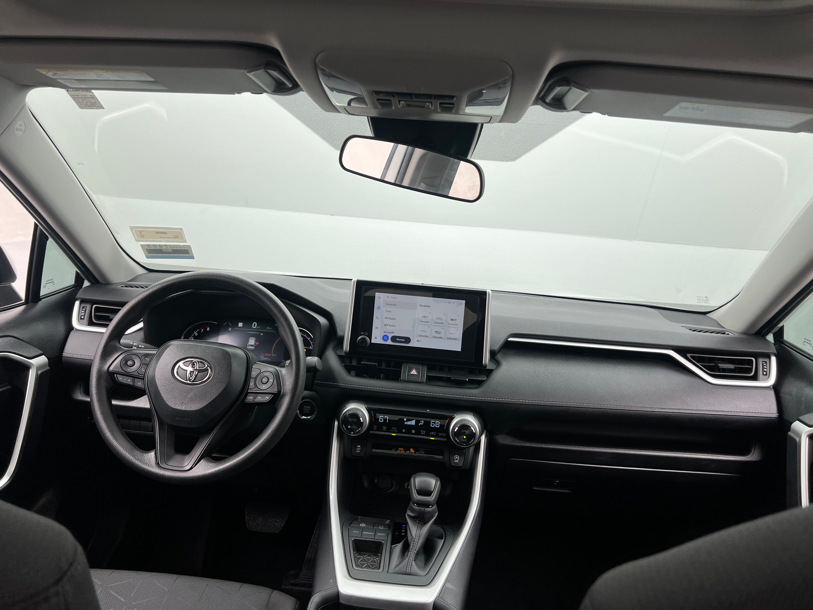 Thumbnail: 2024 Toyota RAV4 - 3