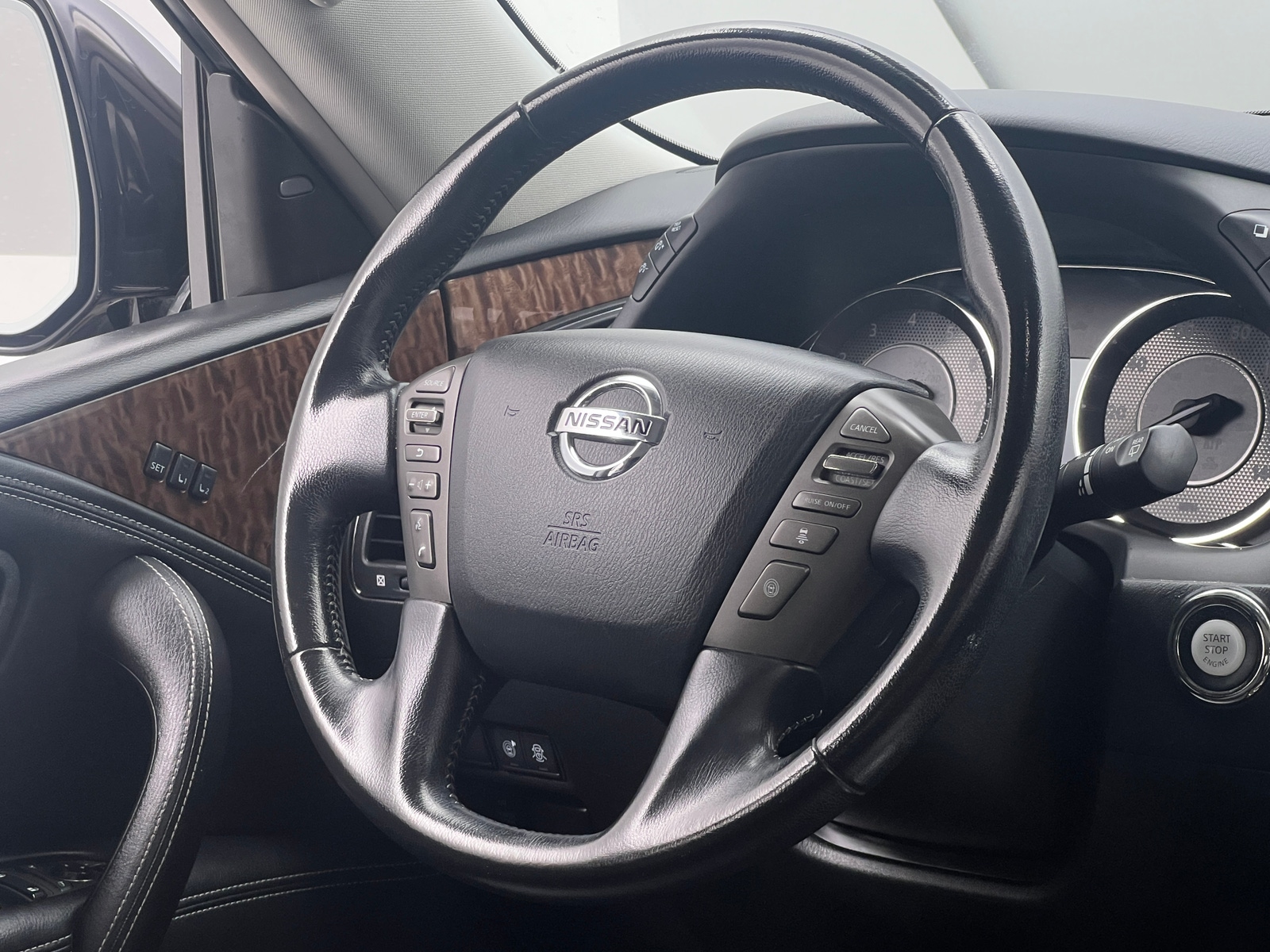 Thumbnail: 2020 Nissan Armada - 4