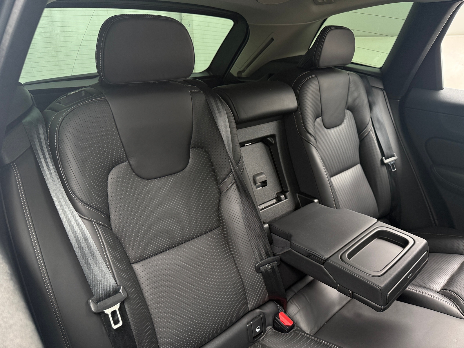 Thumbnail: 2021 Volvo XC60 - 5