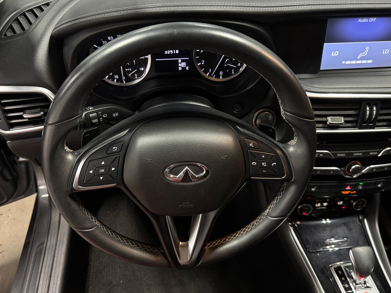 Thumbnail: 2018 INFINITI QX30 - 4