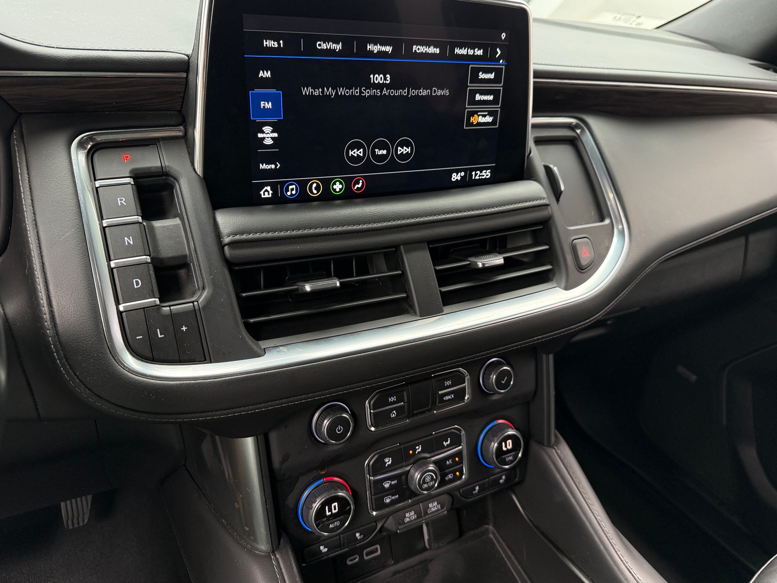 Thumbnail: 2021 Chevrolet Tahoe - 3