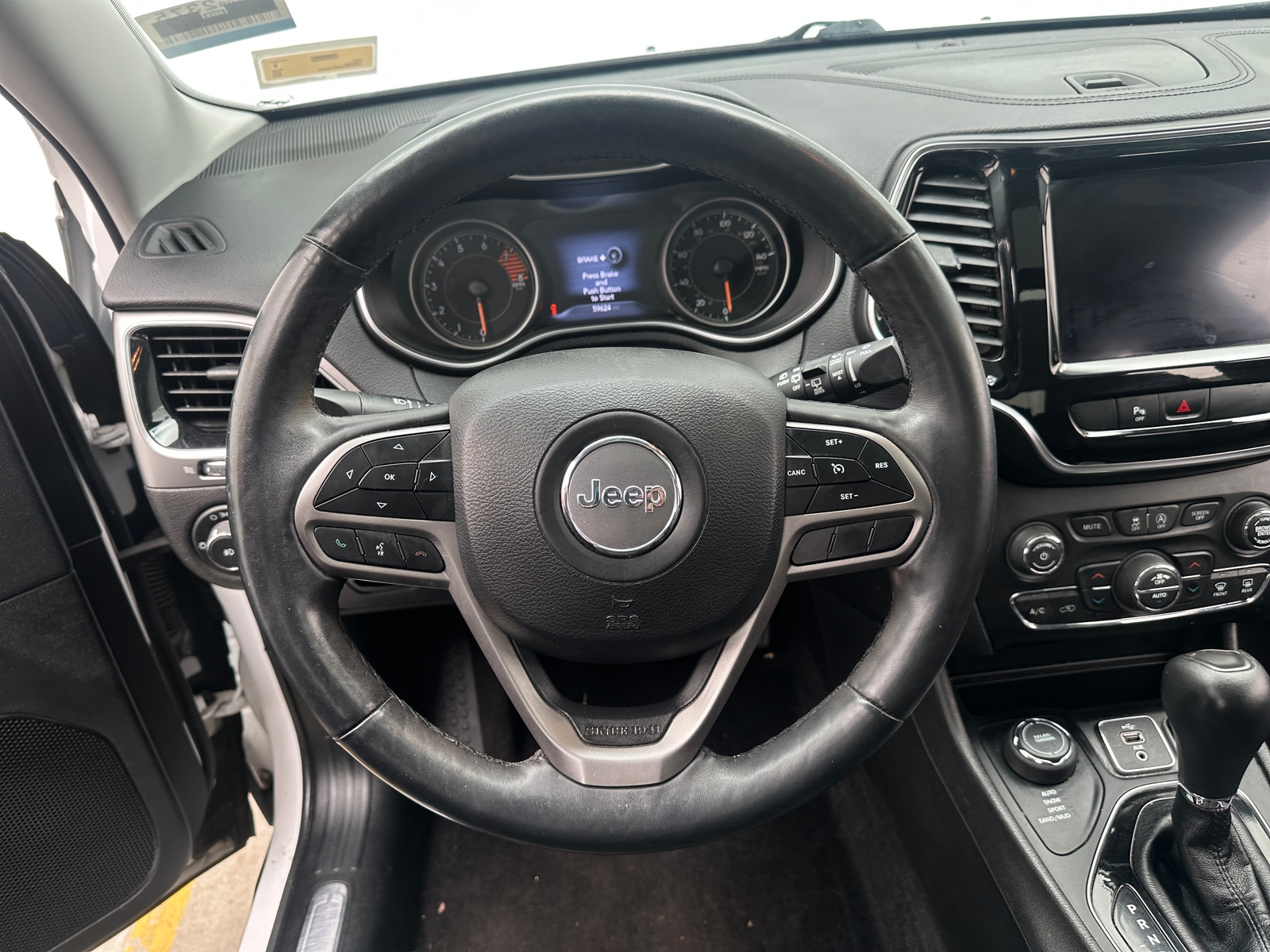 Thumbnail: 2019 Jeep Cherokee - 4