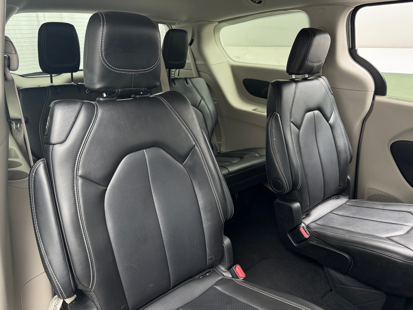 Thumbnail: 2024 Chrysler Pacifica - 5