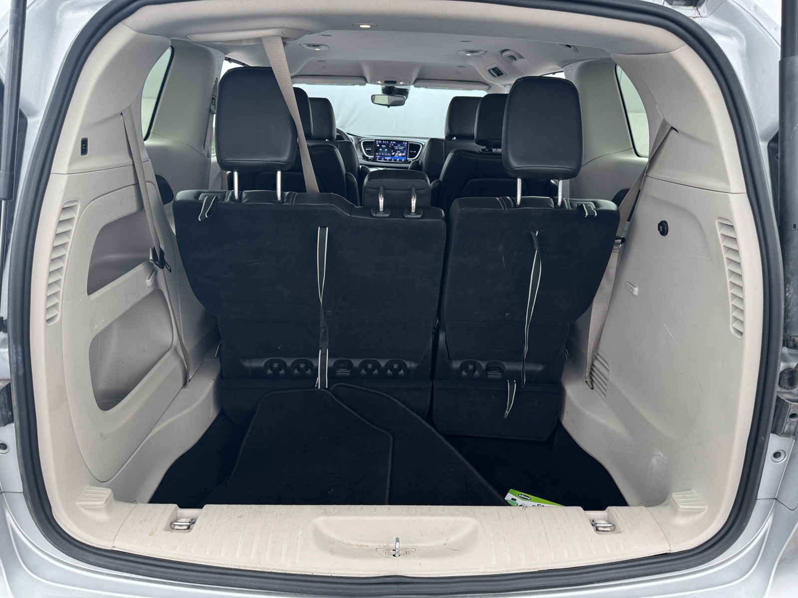 Thumbnail: 2024 Chrysler Pacifica - 6
