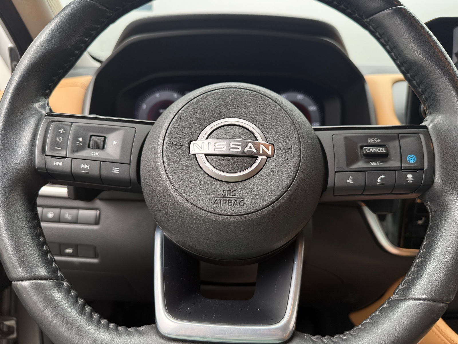 Thumbnail: 2023 Nissan Rogue - 4