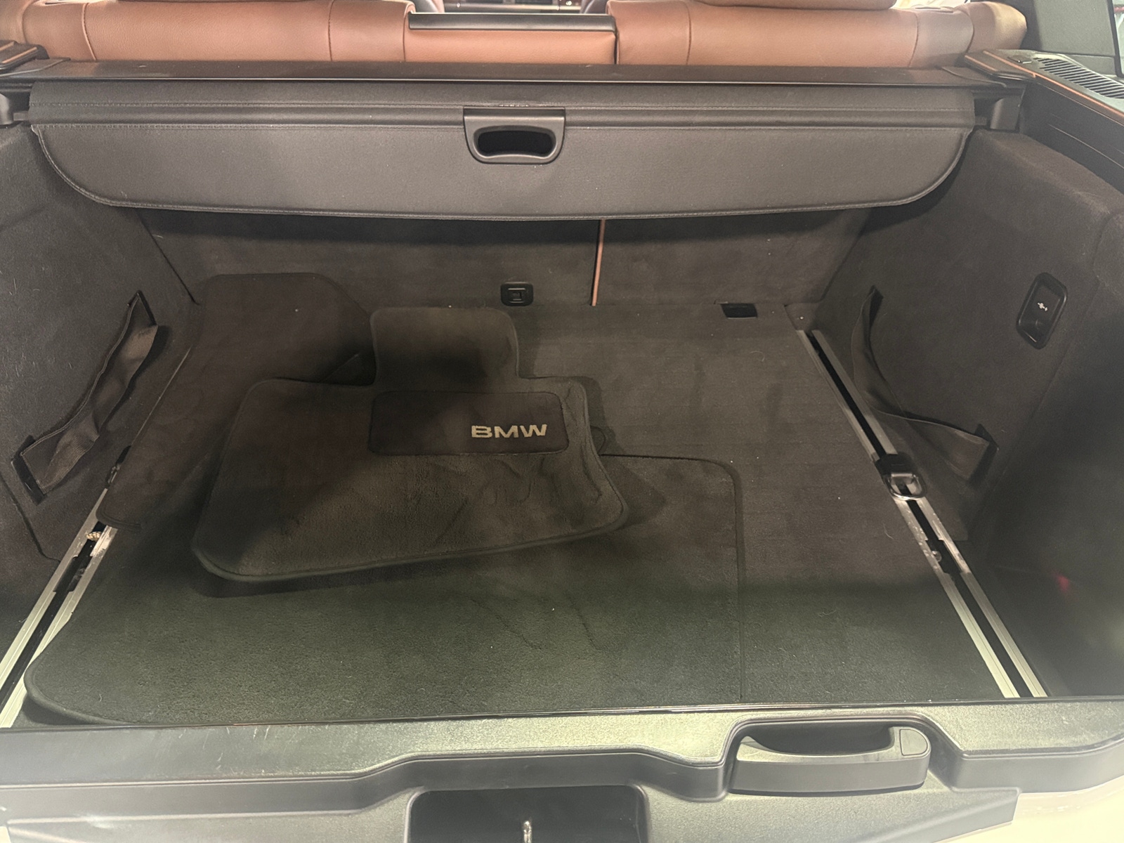 Thumbnail: 2011 BMW X5 - 6
