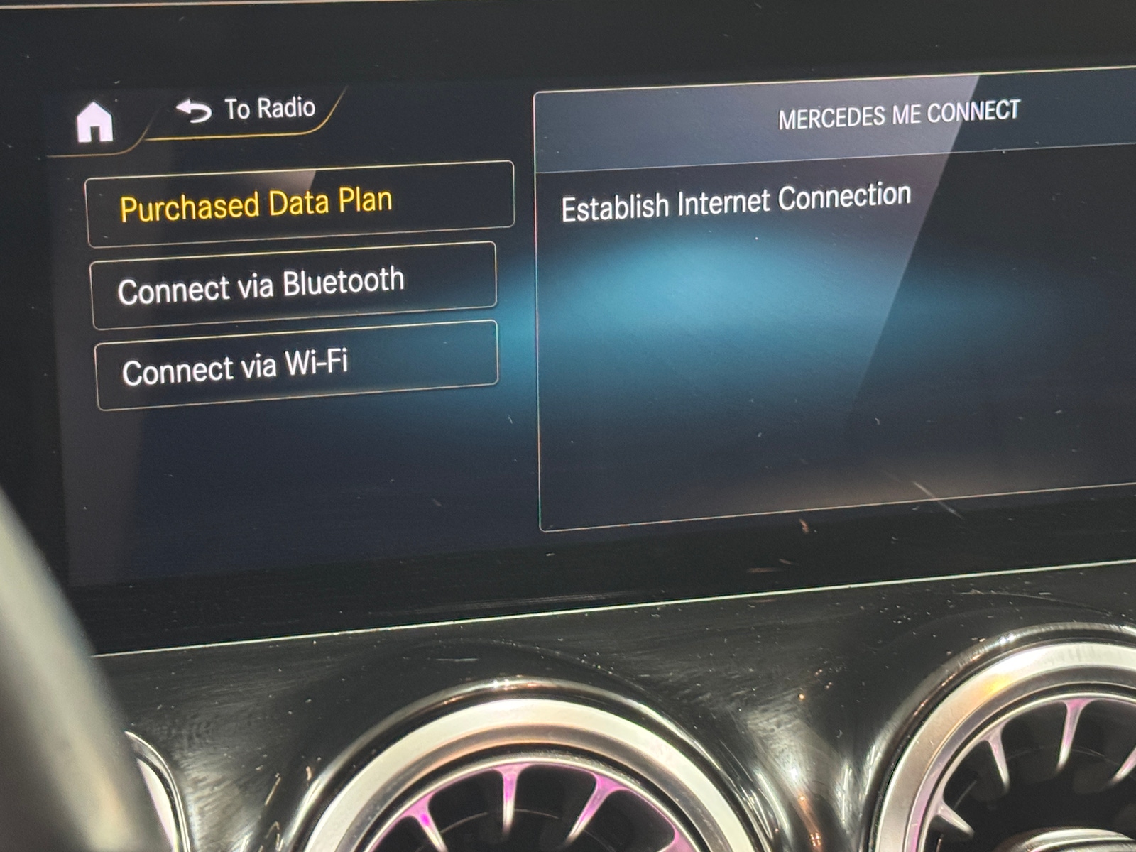 Thumbnail: 2022 Mercedes-Benz GLB - 3