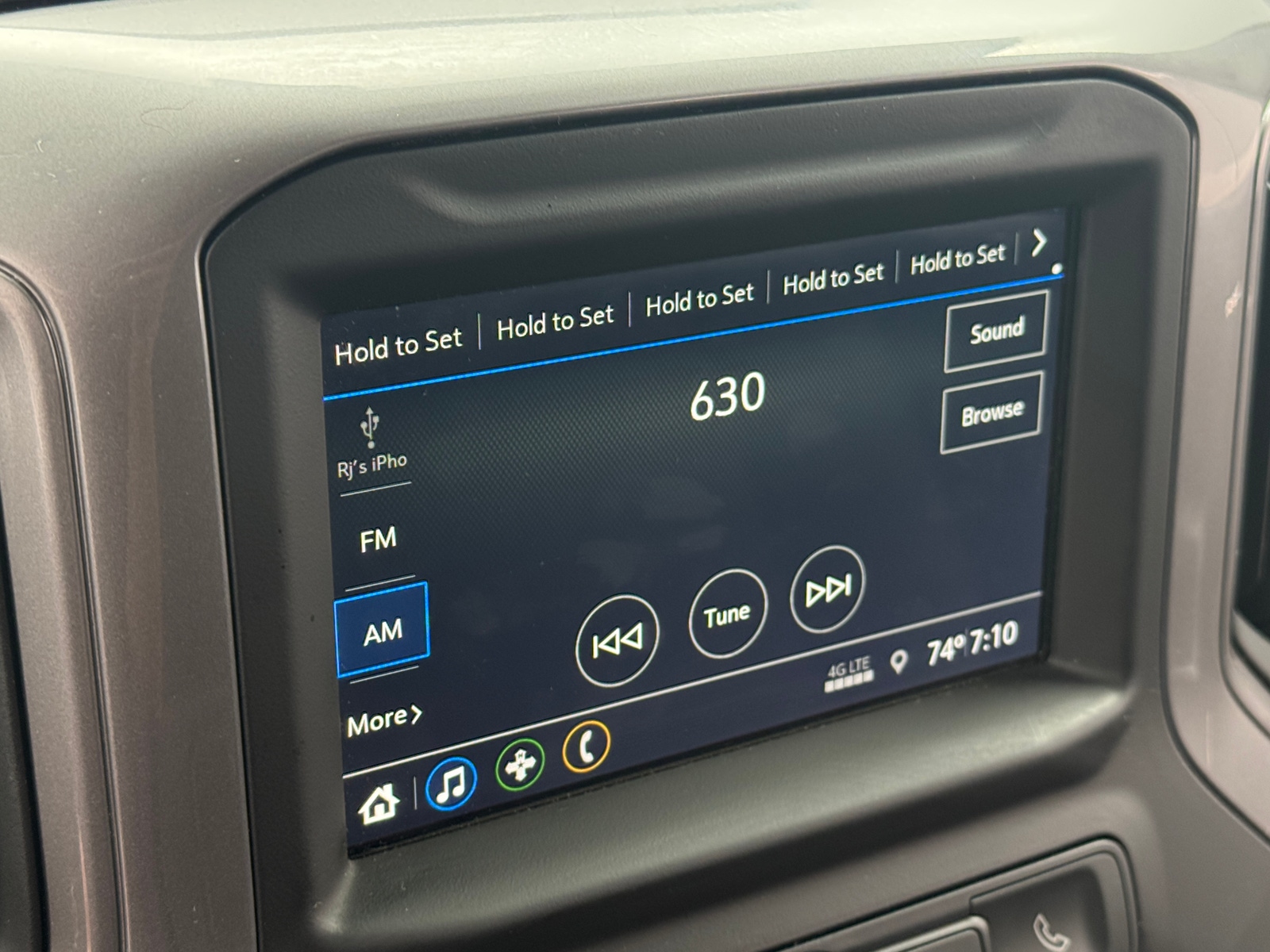 Thumbnail: 2019 Chevrolet Silverado 1500 - 4