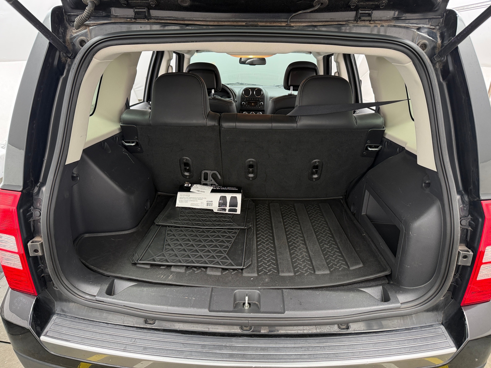 Thumbnail: 2016 Jeep Patriot - 6