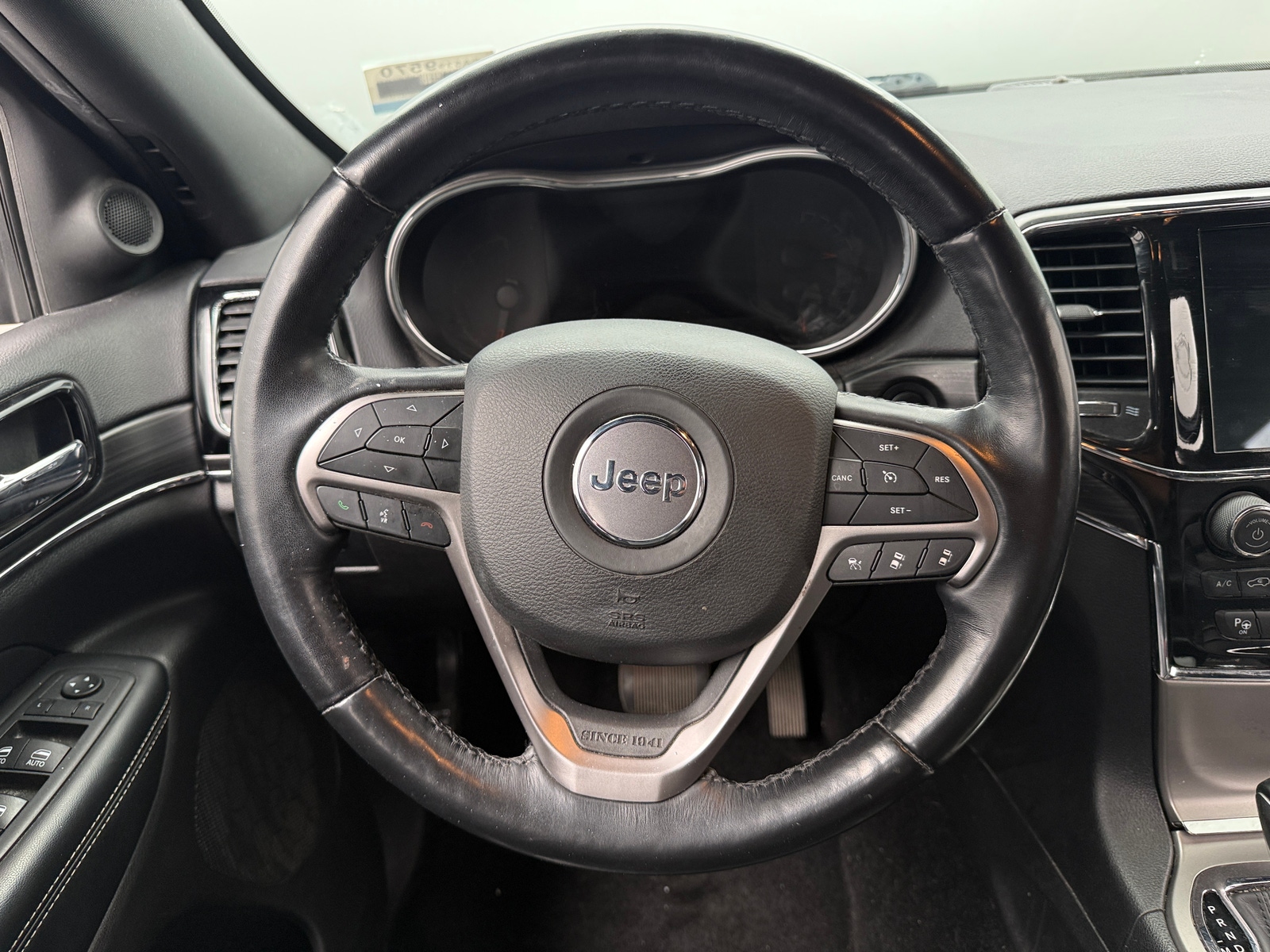 Thumbnail: 2021 Jeep Grand Cherokee - 4