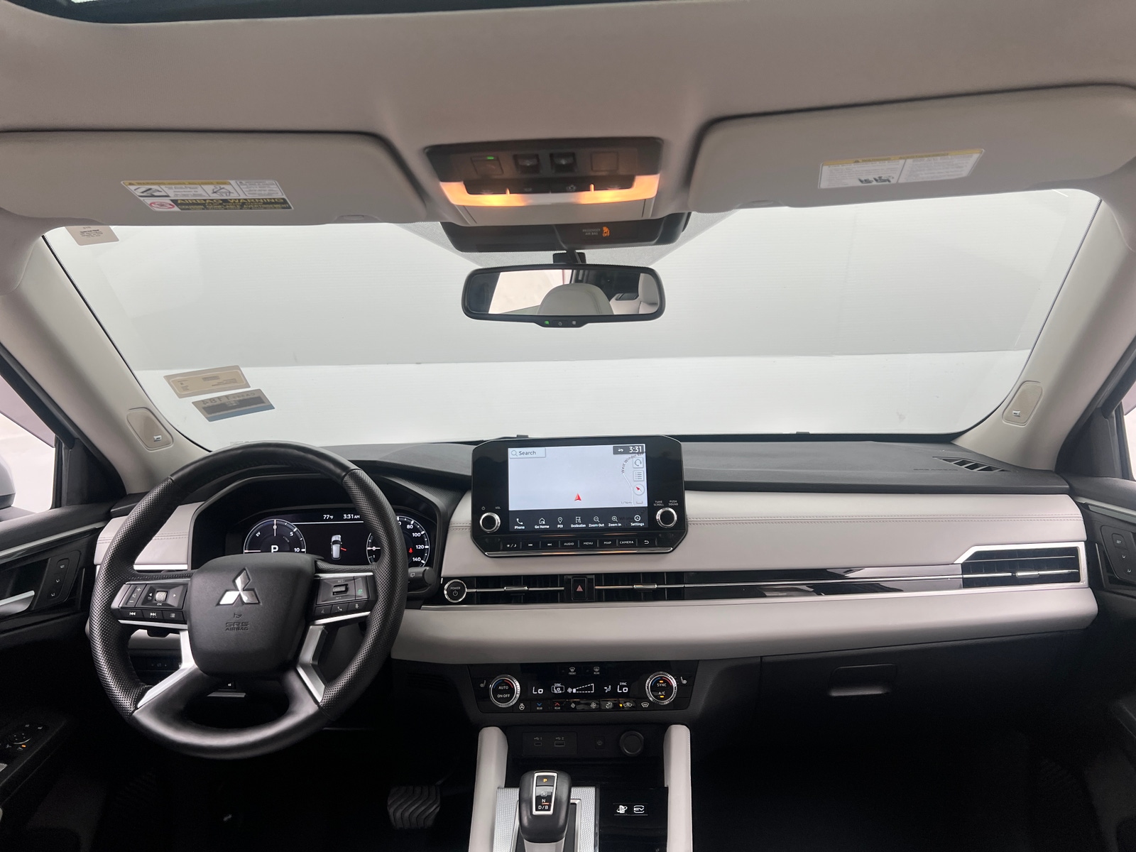 Thumbnail: 2023 Mitsubishi Outlander - 2