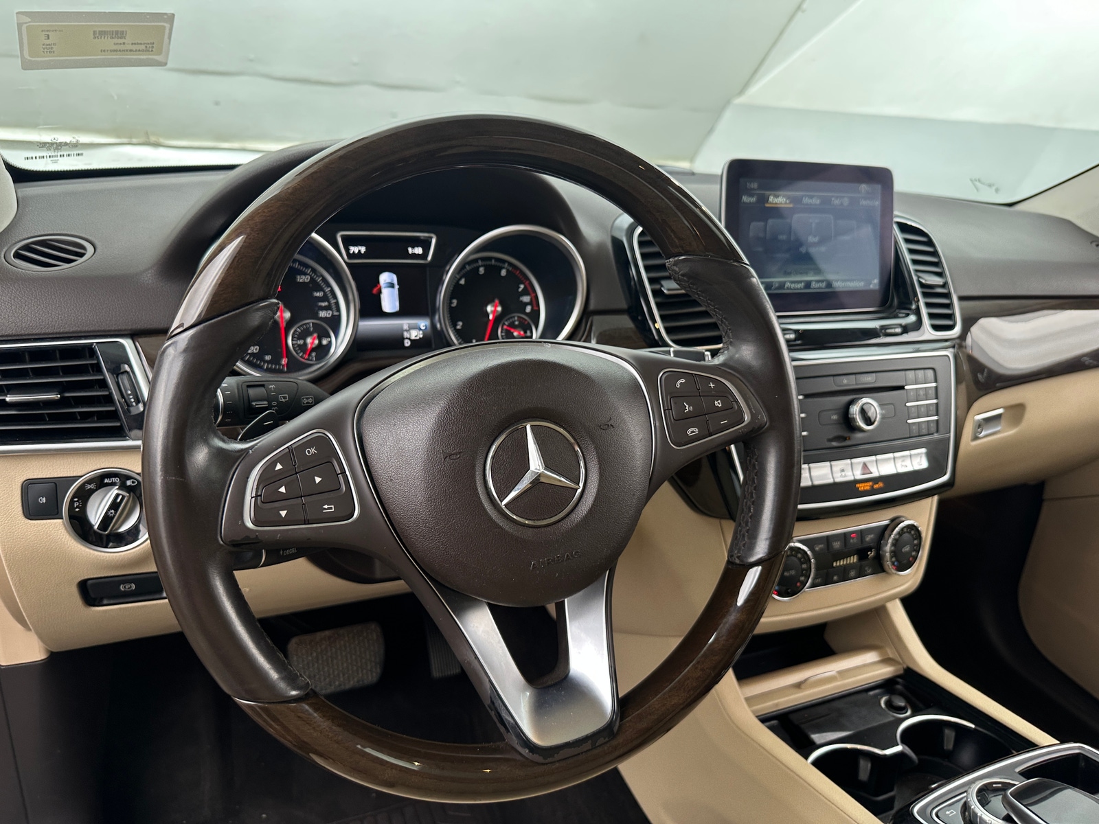 Thumbnail: 2017 Mercedes-Benz GLE - 4