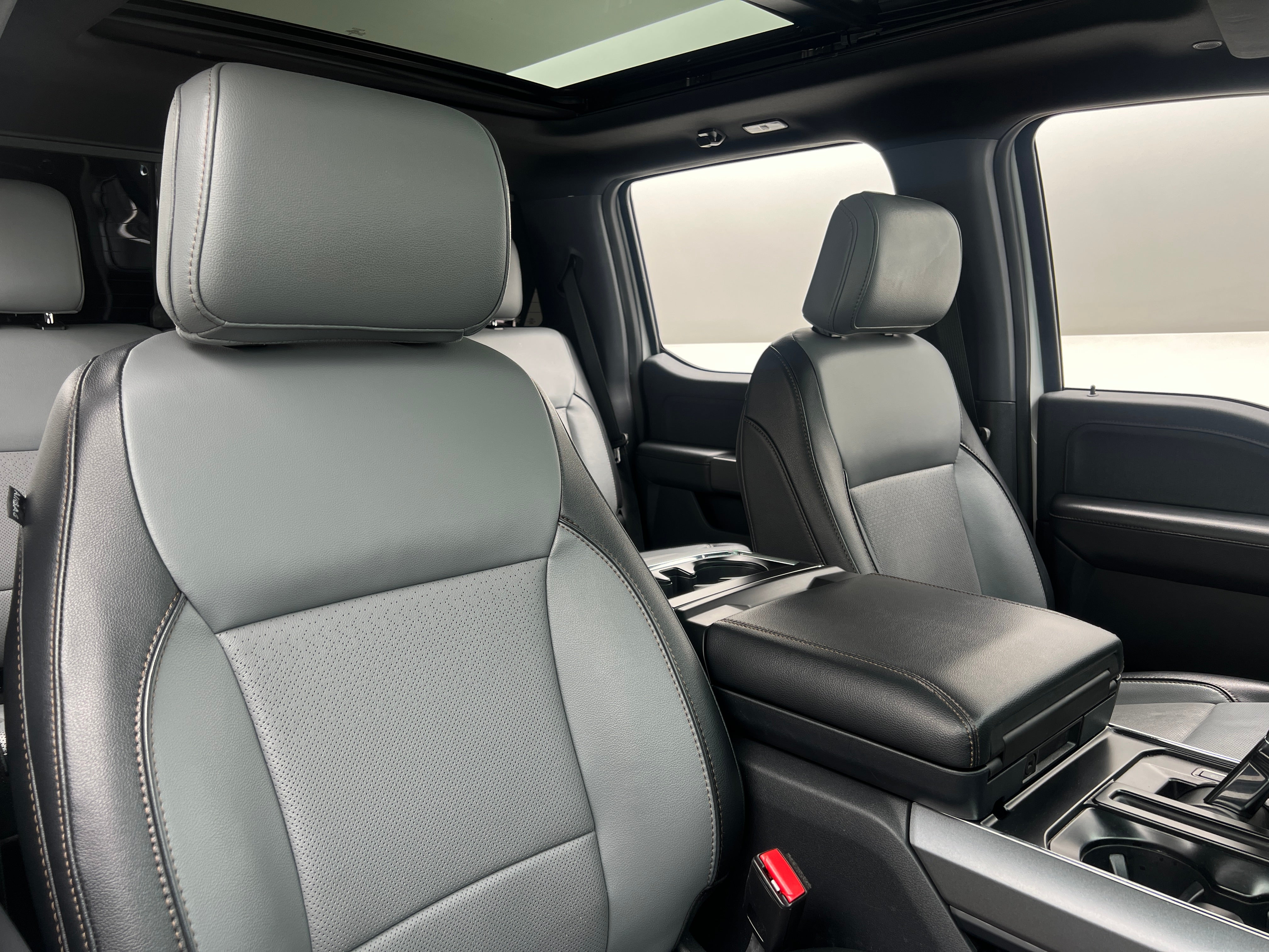 Used 2023 Ford F-150 Lightning Lariat with VIN 1FTVW1EV7PWG17045 for sale in Oak Creek, WI