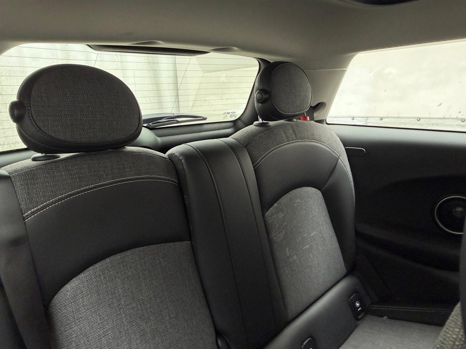 Thumbnail: 2015 MINI Cooper Hardtop - 6