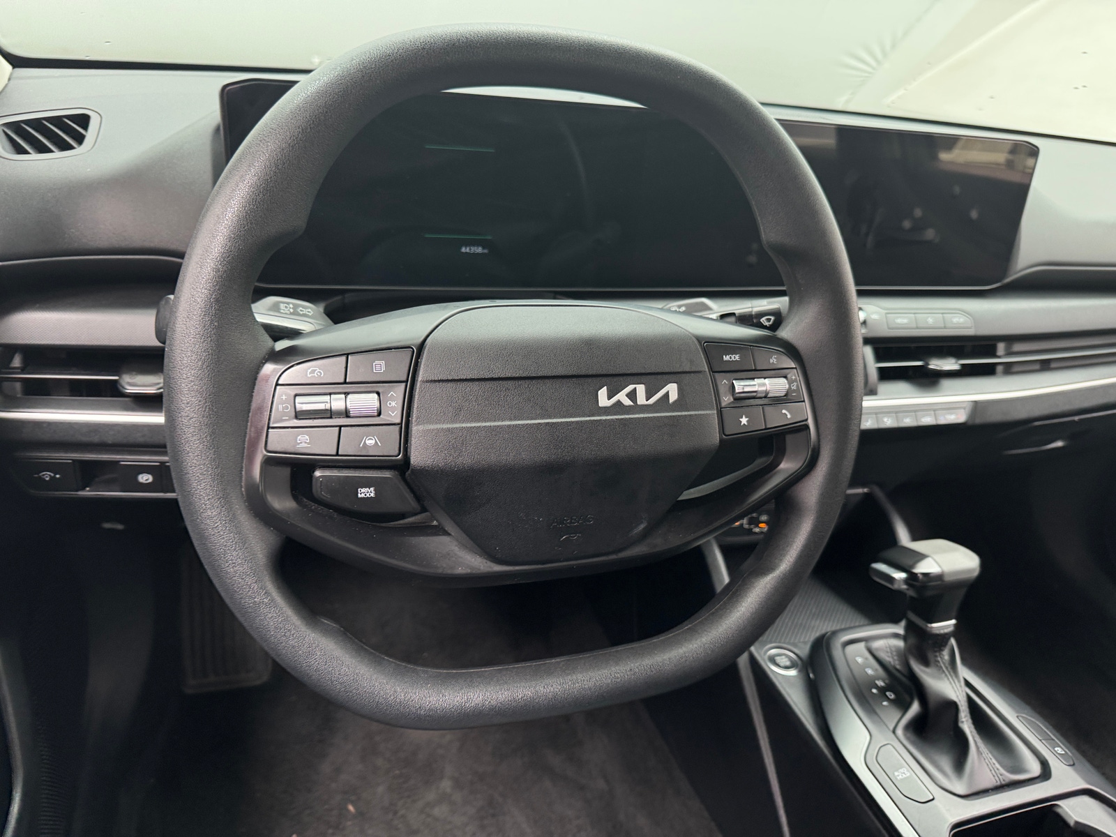 Thumbnail: 2025 Kia K4 - 5