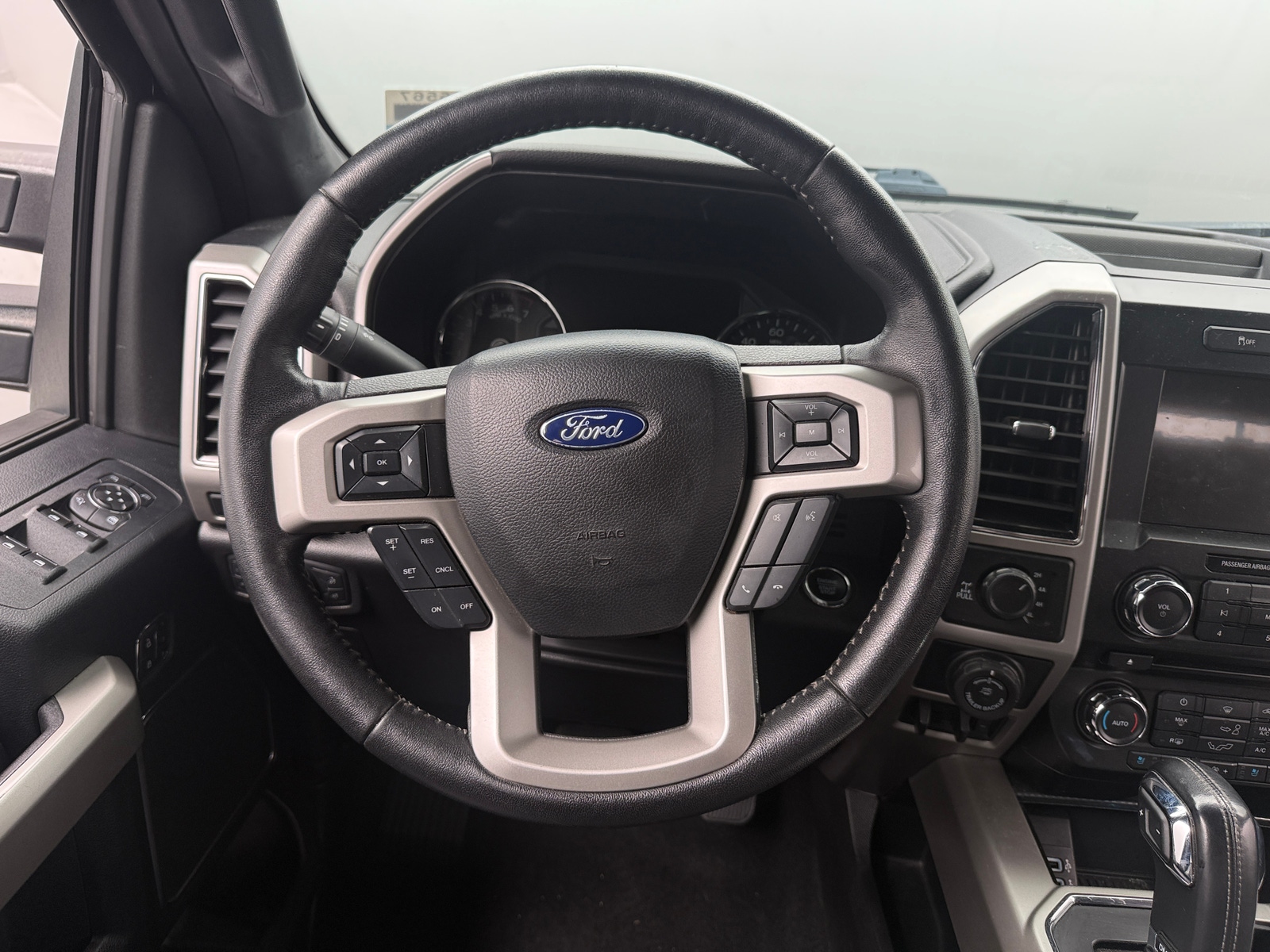 Thumbnail: 2018 Ford Econoline - 4
