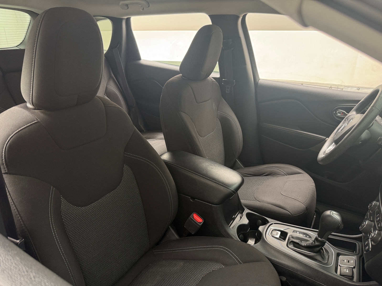 Thumbnail: 2020 Jeep Cherokee - 2