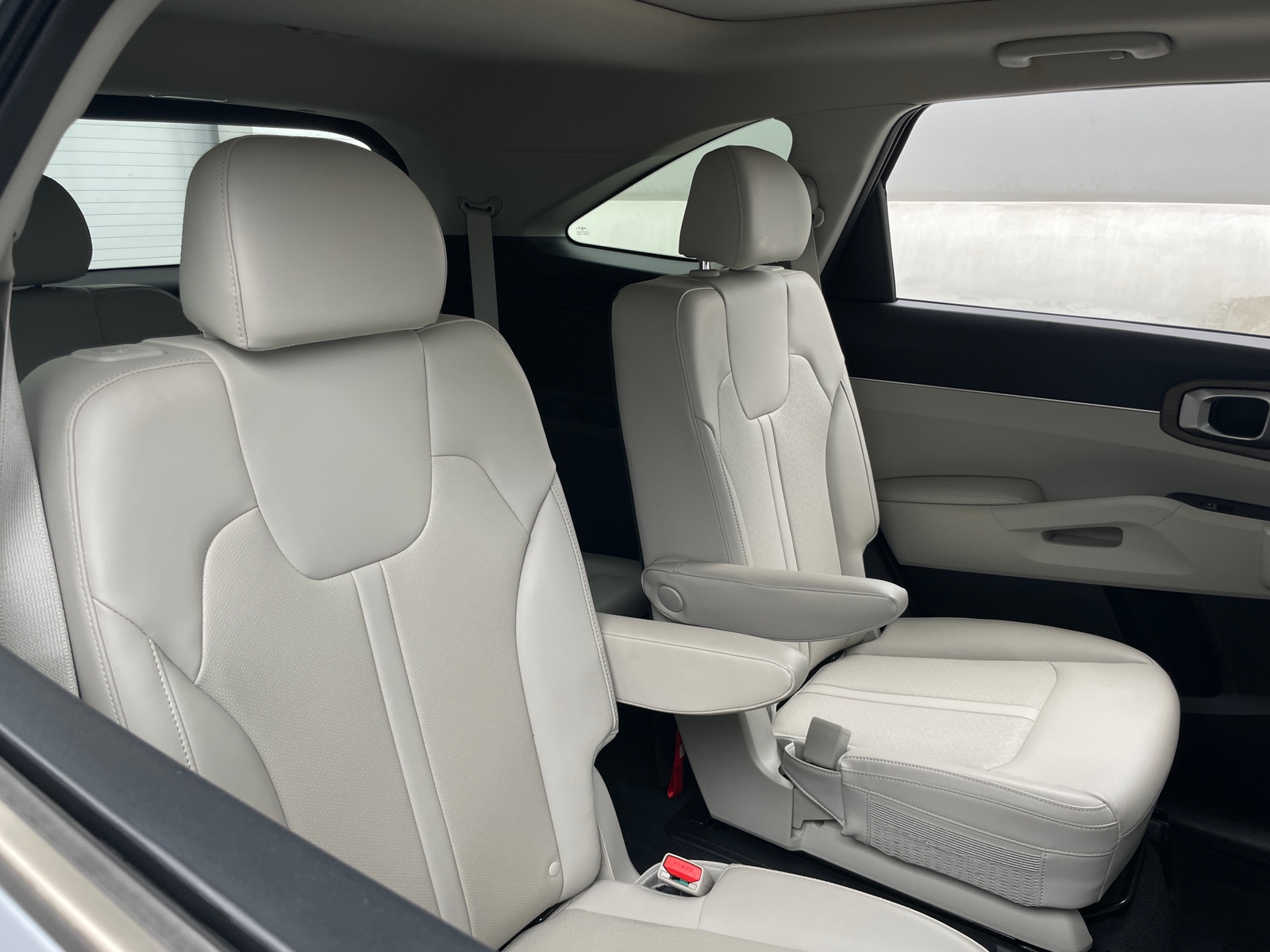 Thumbnail: 2022 Kia Sorento - 5